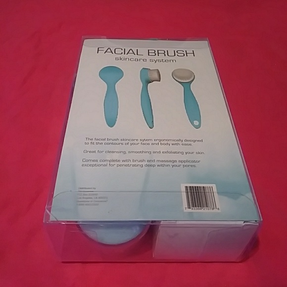 Facial Essentials - Picture 2 of 2